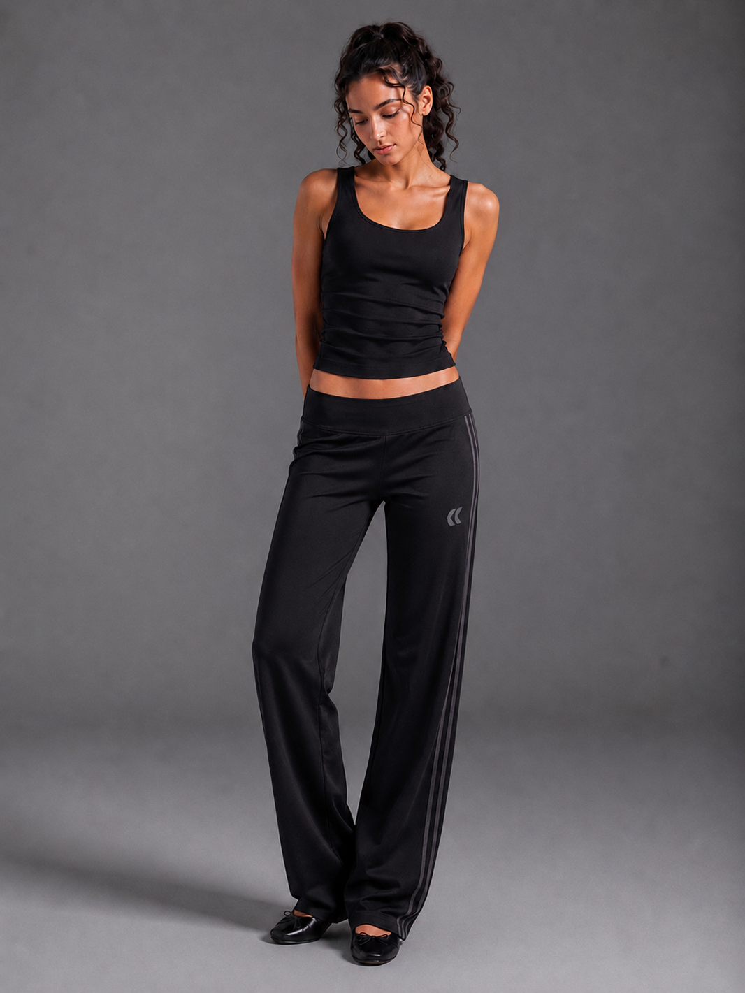 Low Rise Straight Leg Pant - Black